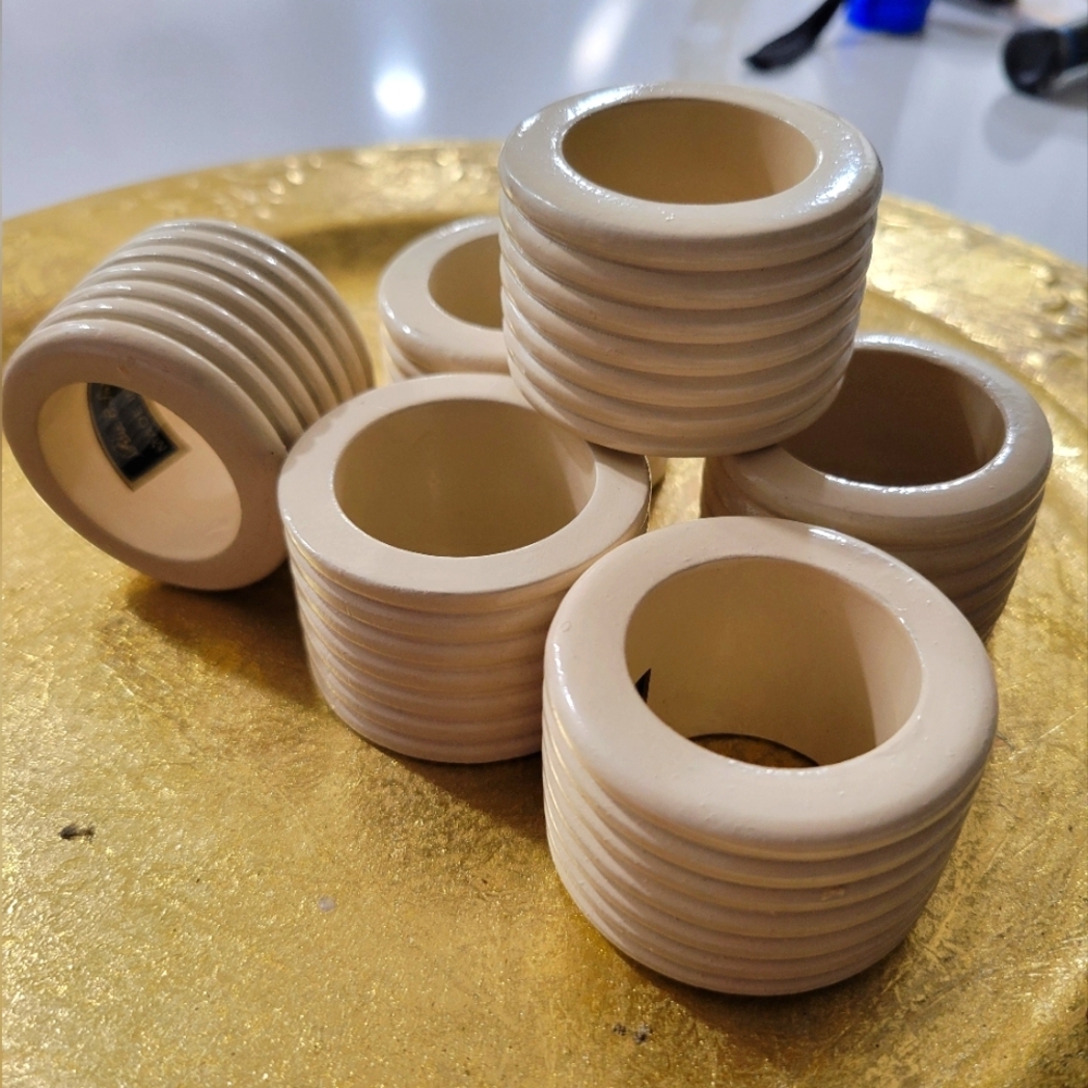 Napkin rings 6